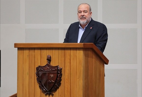 minint_cuba's tweet photo. El proceso de implementación de las transformaciones ha estado marcado por la actualización de las medidas a partir de las orientaciones del General de Ejército Raúl Castro Ruz, los acuerdos del CCPCC, criterios de economistas y expertos, así como 171 propuestas #Cuba https://t.co/o9gvaQPc6r