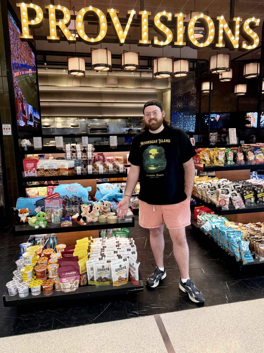 beefreeGF's tweet photo. Trying to squeeze in one last summer getaway before back-to-school season? ✈️

Don't forget to grab your Warrior Mix while passing through one of our retail partners! Every bag fuels your adventure while supporting job training and meaningful employment opportunities for adults with autism and other disabilities. 💛

Snack with purpose wherever the road takes you.

#WarriorMix #RoadTripSnacks #GlutenFreeSnacks #AutismAcceptance #InclusiveEmployment