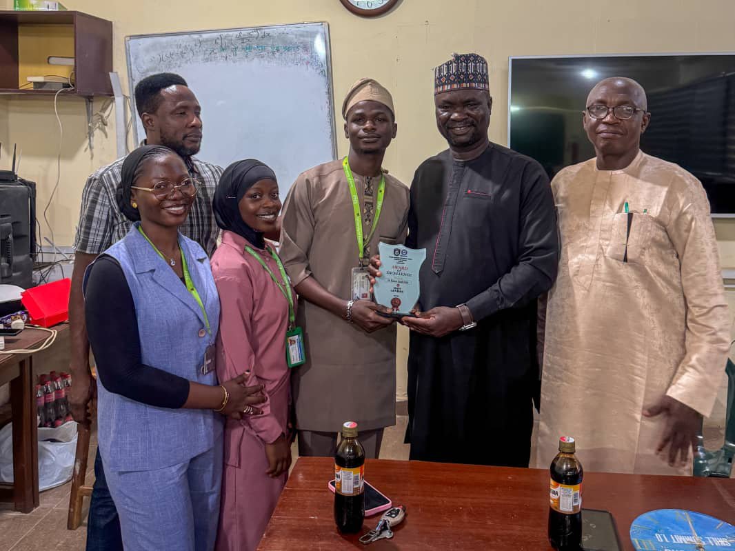 thegreatdeejayy's tweet photo. Three days ago, I officially delivered my final speech as President of NAMSSN, University of Ilorin Chapter.

What started as a vision became a shared mission. The journey wasn't easy, but together with my CEC,SRC, coursemates, level mates, and everyone who believed, we made a https://t.co/MgegMHCidJ
