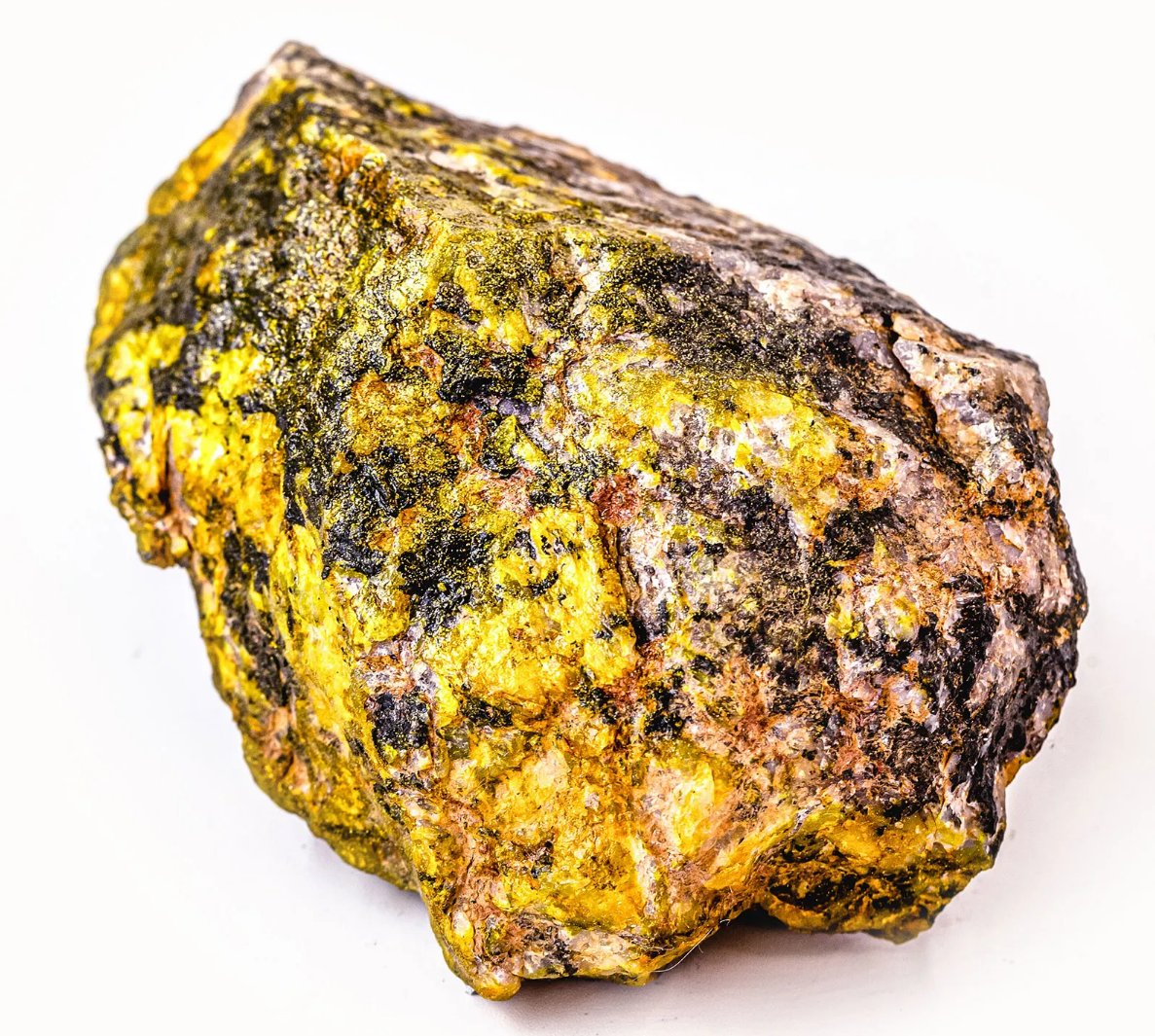 JayJayCZE's tweet photo. The three best segments in the market for the next 12 months are imo

1) Uranium
2) Copper
3) Healthcare

I'll add one more and that is China equities for the long term, huge potential in those. The momentum died in 2026 but the bigger thesis remains

My personal approach is to be defensive in the markets for the coming years for multiple reasons