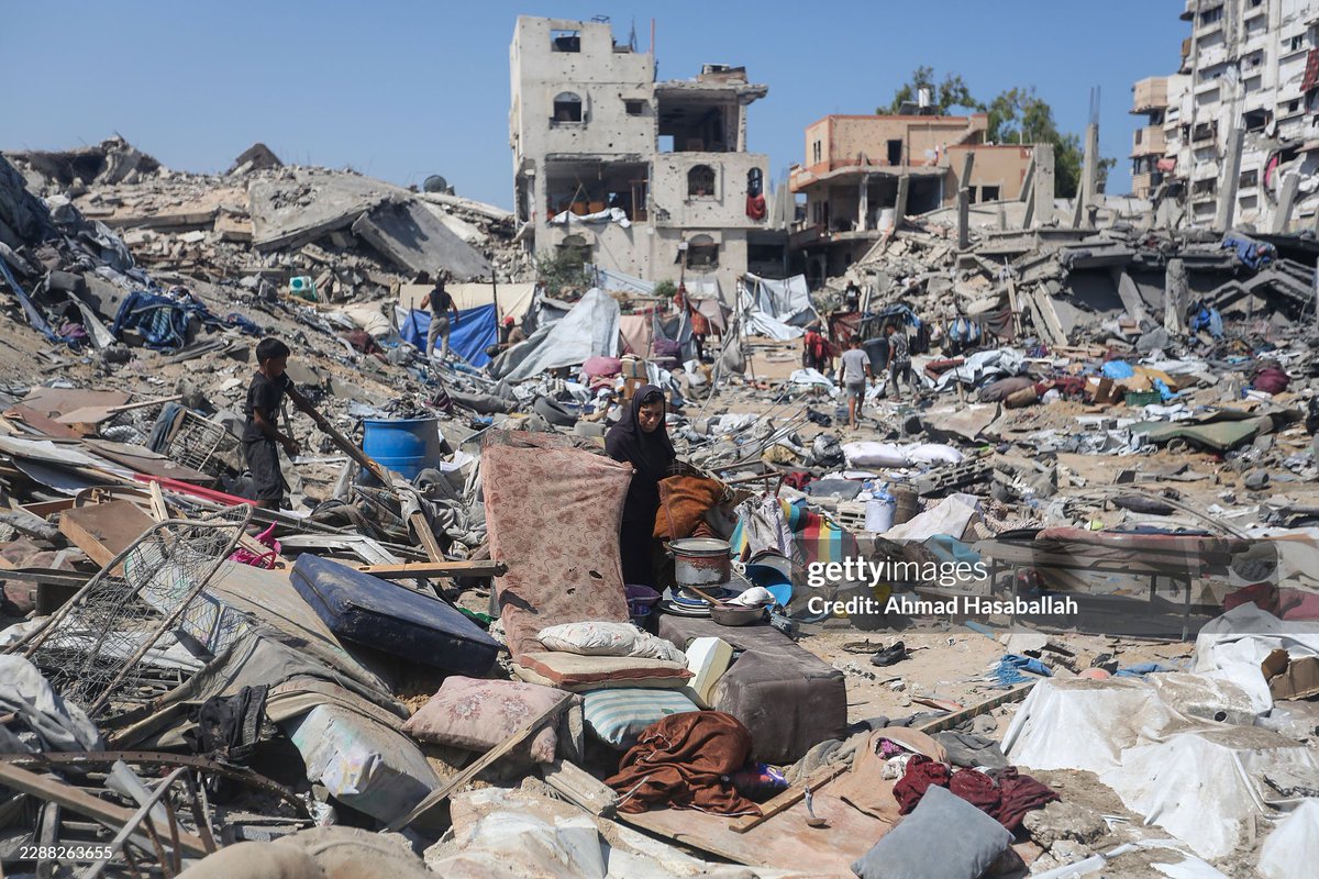 AhmadHasaballa3's tweet photo. GAZA CITY, GAZA - JULY 30: Residents inspect damage after last night's airstrikes by Israel on residential buildings on July 30, 2026 in the Shati Camp (Beach Camp) area west of Gaza City, Gaza. The strikes displaced dozens of families. (Photo by Ahmad Hasaballah @GettyImages https://t.co/u0zSXgjA8R