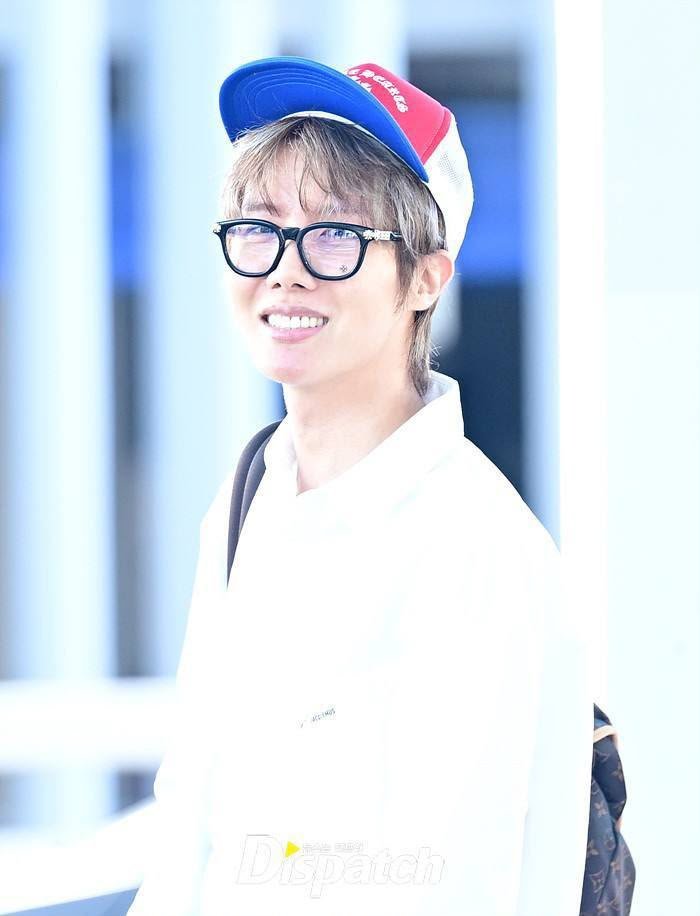 Jhope_Indonesia's tweet photo. 📸 j-hope telah tiba di bandara internasional Incheon untuk keberangkatan jadwal di New York

HAVE A SAFE FLIGHT J-HOPE 💓
#jhope #제이홉 #방탄소년단제이홉 https://t.co/gzdv4bTBnd