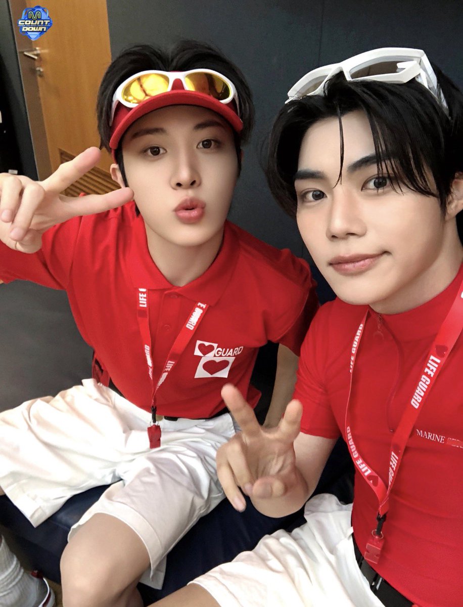 teupopbase's tweet photo. Thank you for today’s MCountdown #SOJUNGHWAN 🛟🧑‍🦰🫡🏖️

(2026.07.30) https://t.co/yz7uNf2qoR