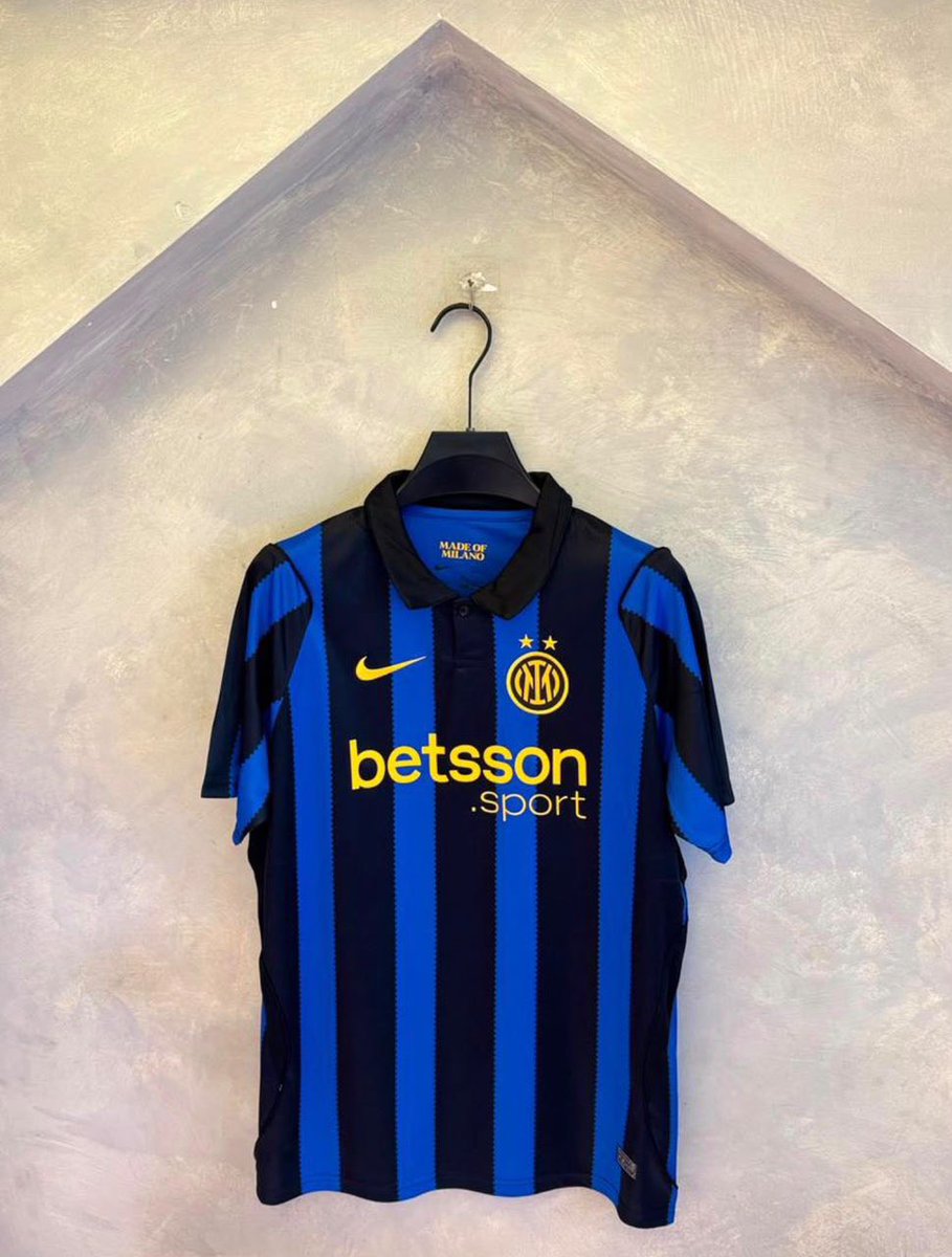 001_jerseys's tweet photo. Fan version 10k 

Player Version 13k https://t.co/ORM9fOYn5y