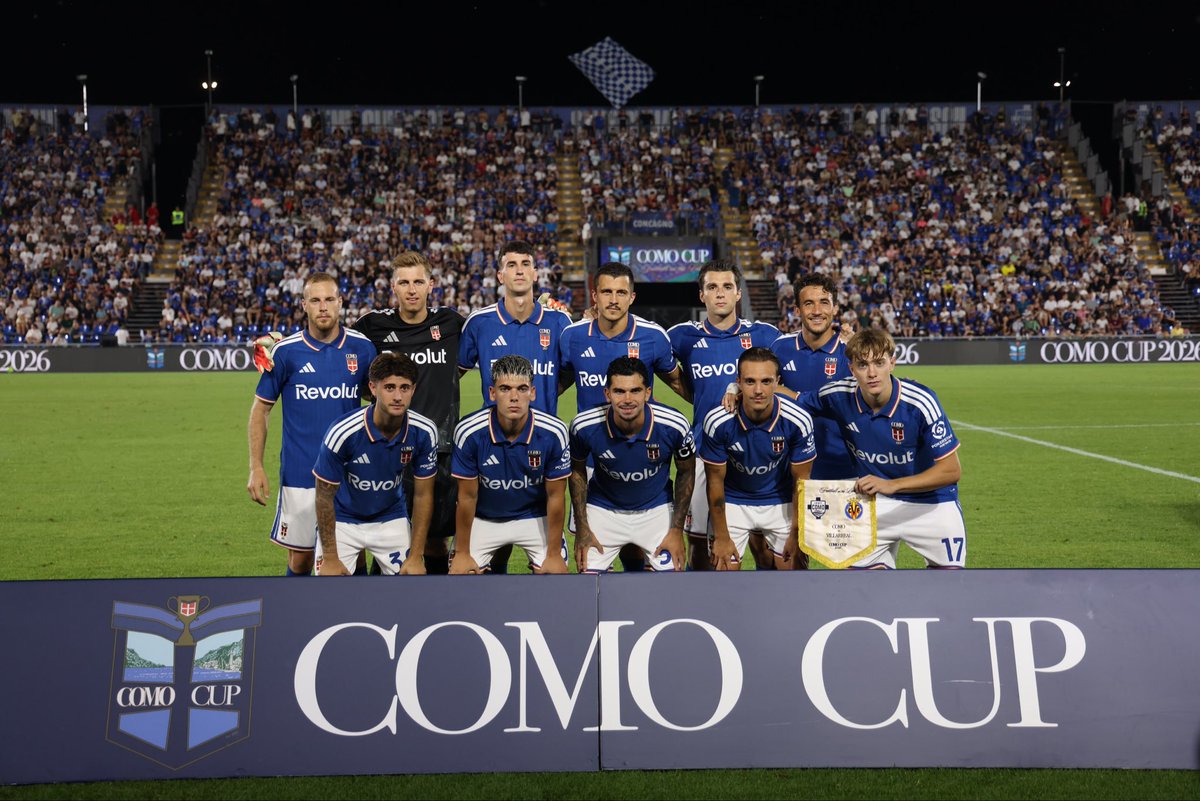 LuisMilla_6's tweet photo. Felice di conoscervi, tifosi! 💙 @Como_1907 https://t.co/DBsDuHLvui