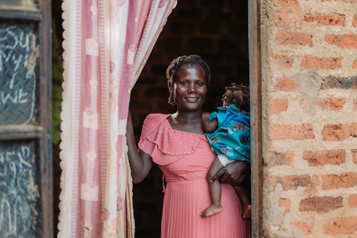 OrgBachi's tweet photo. "I knew immunization was important, but with three small children and an eight-mile walk to the health facility, the journey felt impossible." Rachel

Distance was her barrier. Community outreach became her solution. That's what immunization equity looks like. #ImmunizationEquity https://t.co/oZTabg8Q15