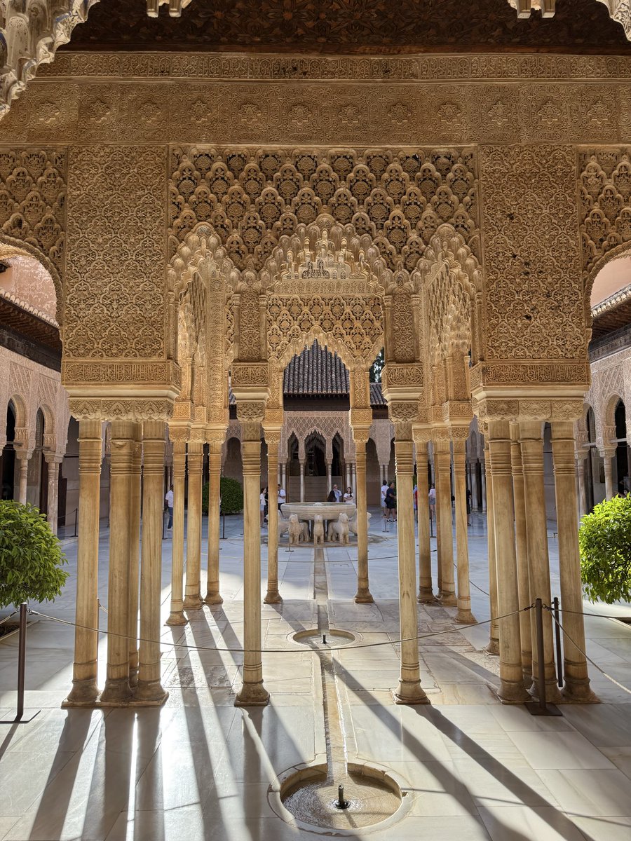 Eurotravel58's tweet photo. The beautiful Nasrid Palaces at The Alhambra in Granada Spain 🇪🇸 https://t.co/3UQucNuEpb