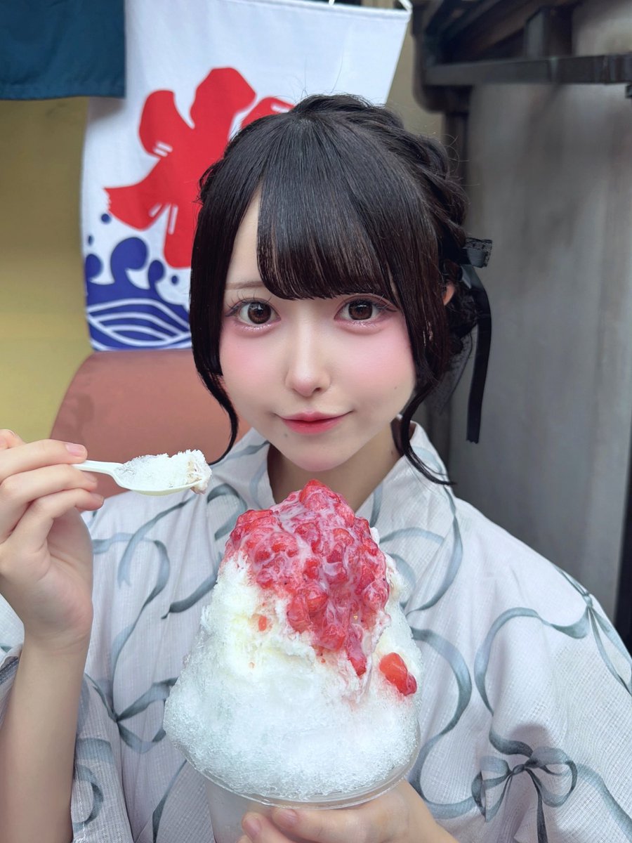 iON_kurara_'s tweet photo. はんぶんこする？🍧♡ https://t.co/o3cluX2oFZ