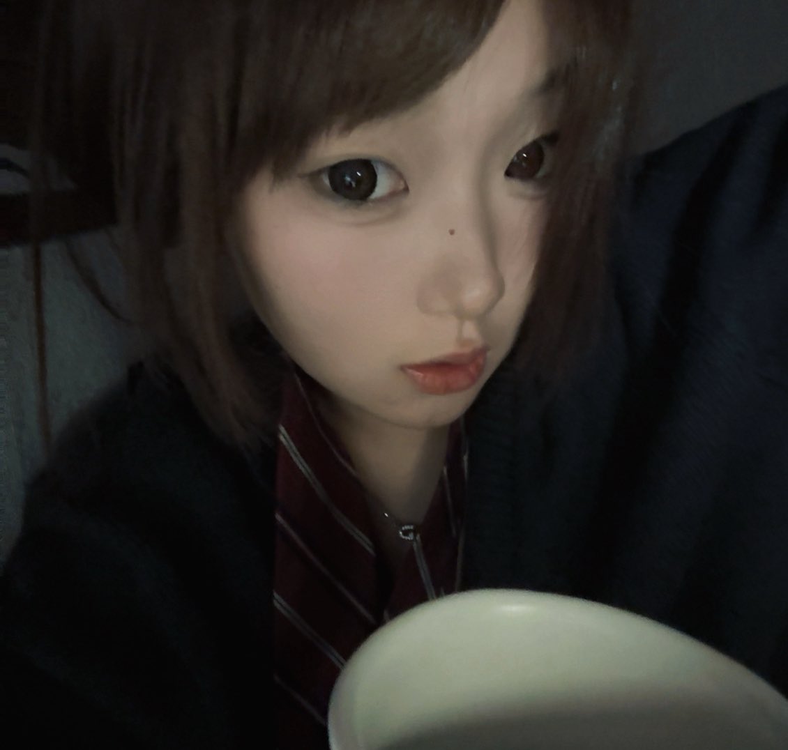 linlin223377's tweet photo. 是的
我有两幅面孔 https://t.co/QT5guZVAIG
