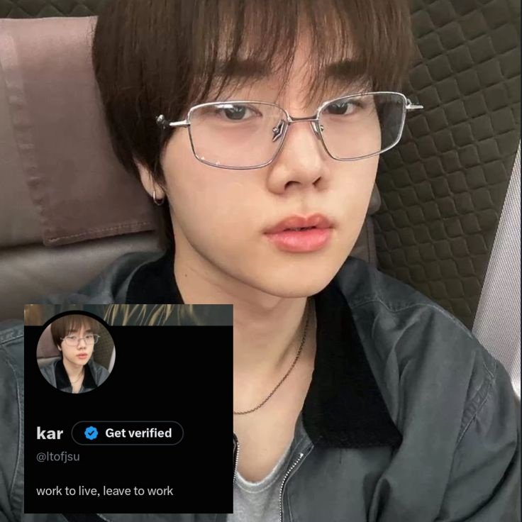 ltofjsu's tweet photo. yang kerja                                  yang cantik https://t.co/SUFHzPUtjt