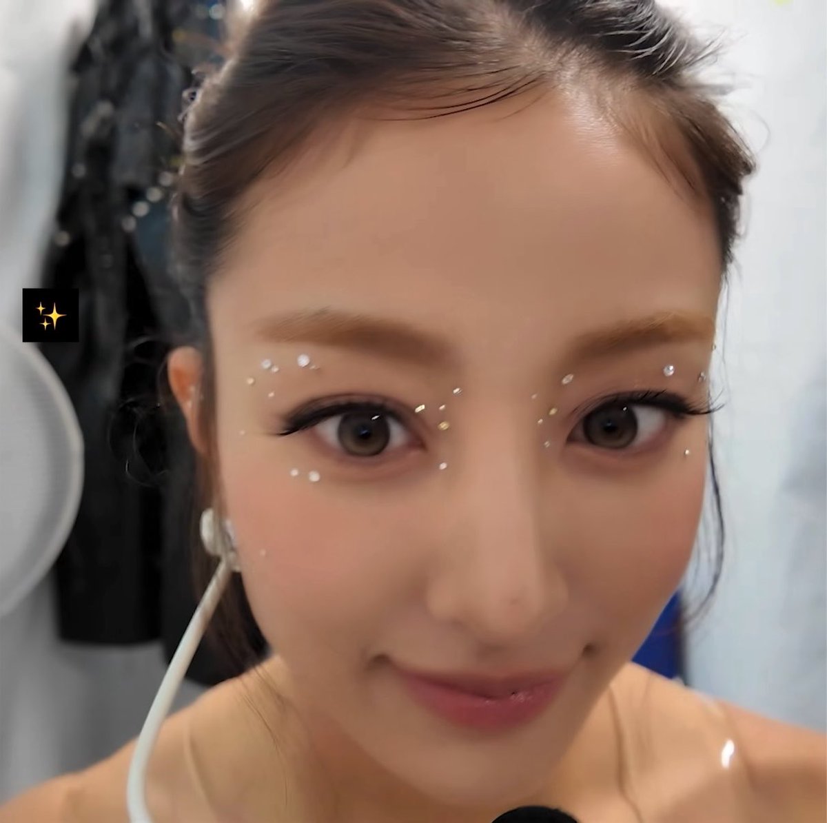 1020_zyo's tweet photo. 반짝반짝ジヒョちゃん可愛い💖💖💖 https://t.co/OKYib7RPOk