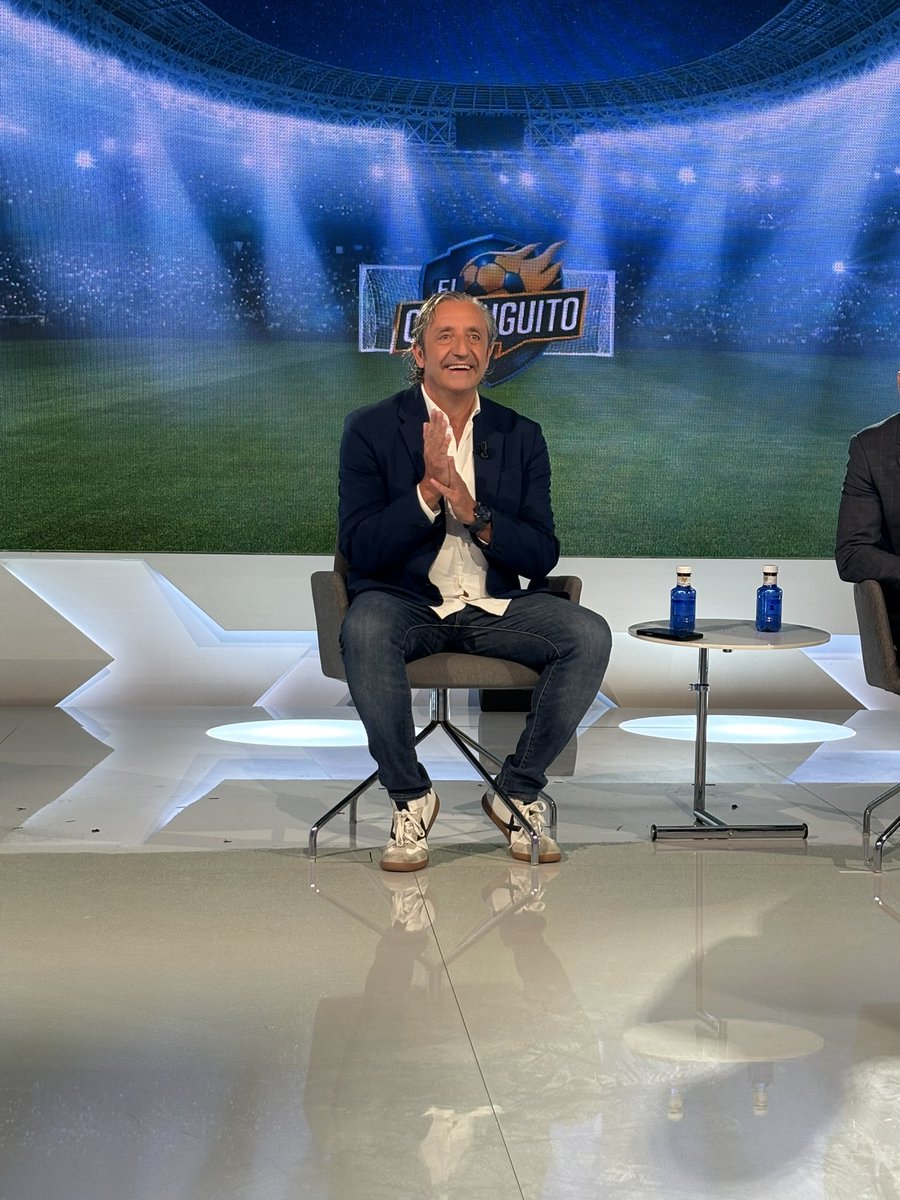 BertoMolina's tweet photo. La cara de @jpedrerol ante su llegada a Mediaset España con @elchiringuitotv lo dice todo!! https://t.co/HJ2GY5dQAL