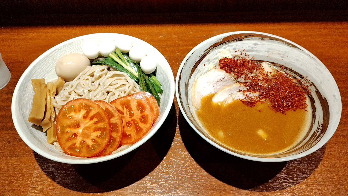 kmtshh's tweet photo. 麺屋づかちゃん港南台店
特濃味噌つけ麺
肉1枚メンマスライストマト旨ニラウズラTP🥚🙏
野菜少なめアブラ増しトウガラシ増し増し
特濃味噌旨かった〜。最後はスープ割りで完飲完食。ごちそうさまでした!
@zukachan2goten https://t.co/JBVTQIeiF3