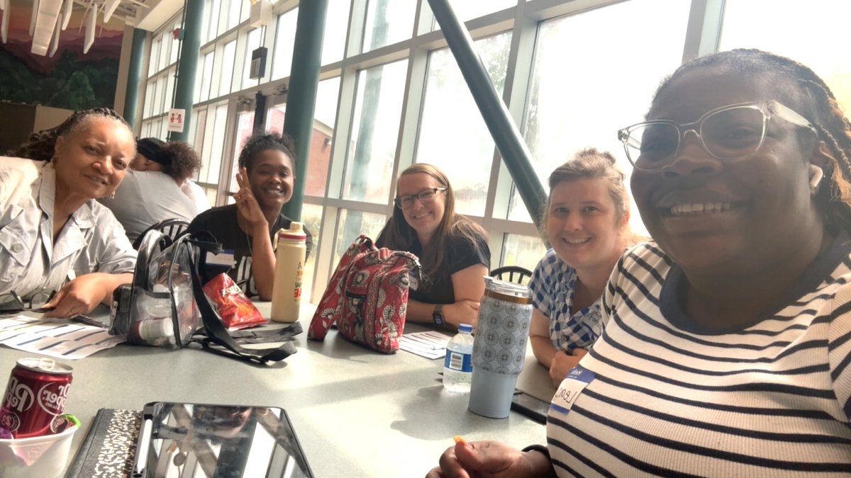 Denmark1945's tweet photo. Our Educational Assistants are sharpening their skills and preparing for an amazing school year! 🍎🐯#BigDenmark 💙💛 https://t.co/tqvSXEgRjF