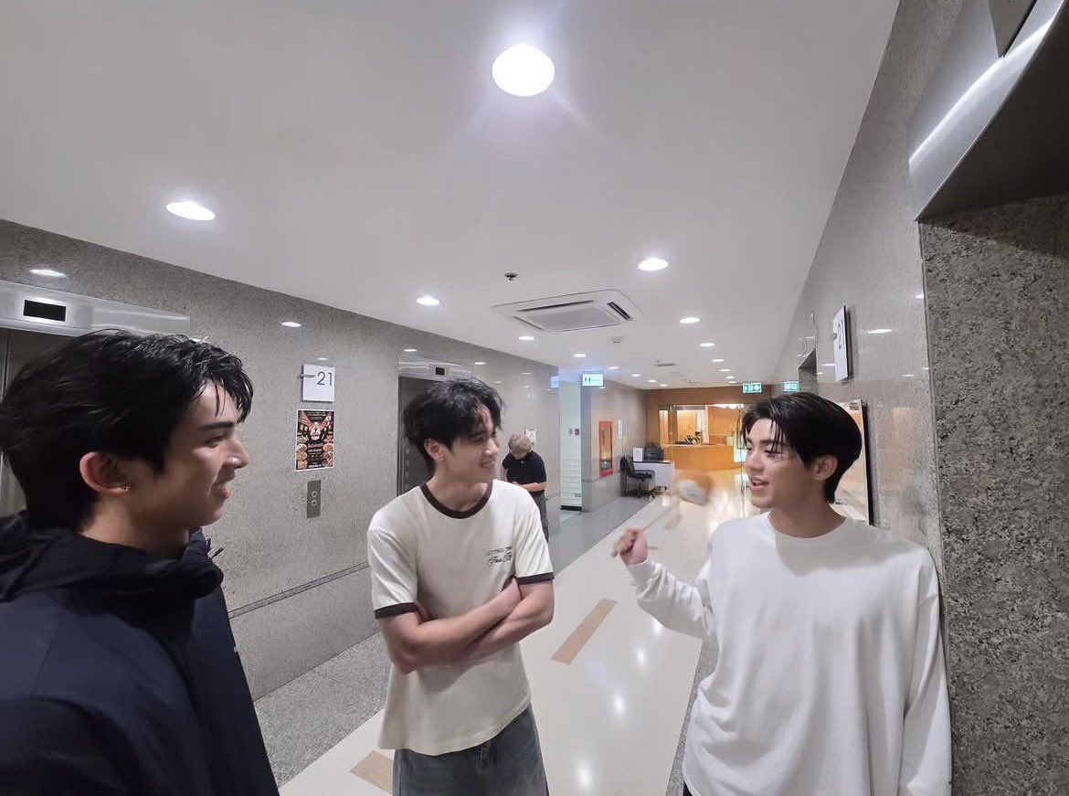 almondebutter_'s tweet photo. น้องม่อนกับพี่เซิร์ฟพี่จาว่า ใครชวนใครเม้าน้อ 5555555555555 
#Almondbabybigboy https://t.co/H8rxEV1iW5