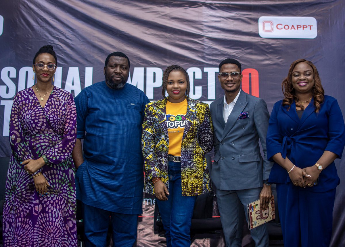 USinNigeria's tweet photo. Nigeria's tech sector is transforming the economy. Home to five of Africa's tech unicorns, Nigeria leads the continent's digital rise, supported by U.S. companies and venture capital.

From Fintech to AI, the United States remains committed to investing in Nigeria's digital future. Through 30 tech-enabled American Spaces and more than 14,000 #ExchangeAlumni nationwide, we're equipping the next generation of coders, founders, and entrepreneurs with the skills and networks they need to compete globally.

Reflecting this commitment, Political-Economic Officer Douglas Grindle recently attended the Social Impact Tech Summit, hosted by the @USGEAA_Nigeria (Lagos Chapter) to celebrate the tech-driven innovation that U.S. exchange alumni continue to inspire.