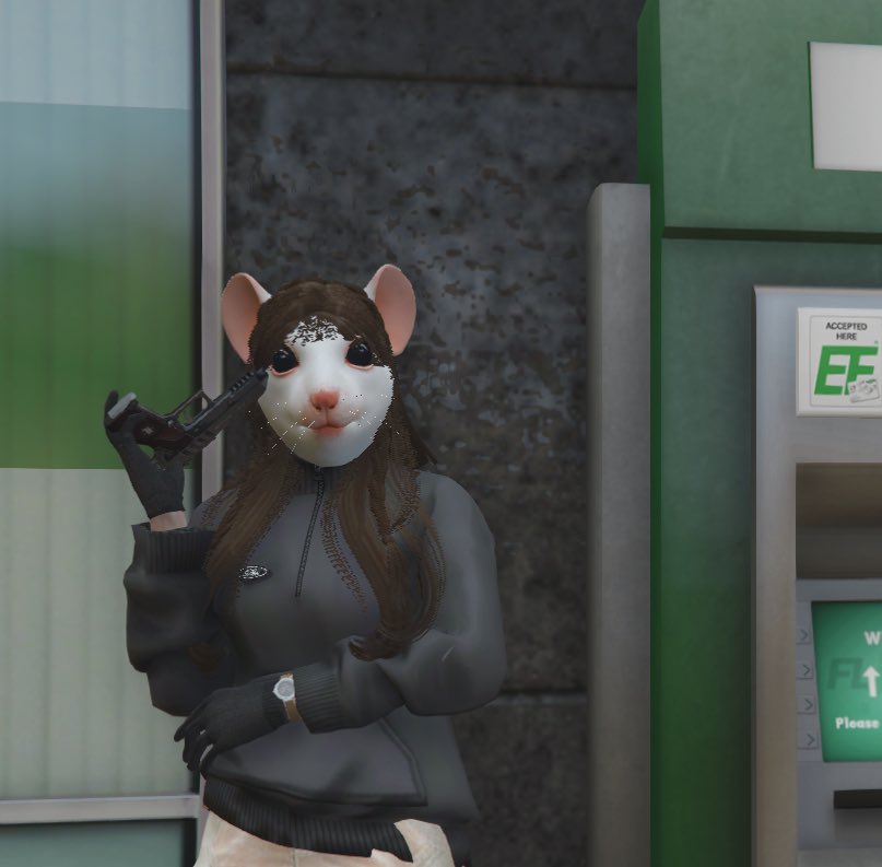 hkuffmi's tweet photo. the mouse princess 🐭🧀 https://t.co/TVc4yylDyE