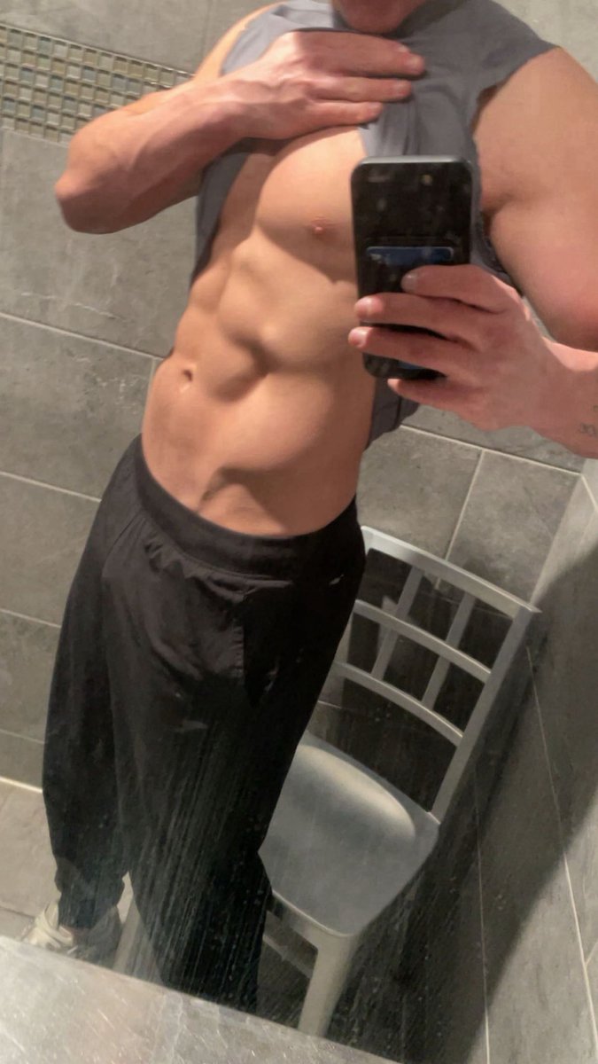 Casherfit's tweet photo. Morning 🥱 https://t.co/J8n2YPlDpA