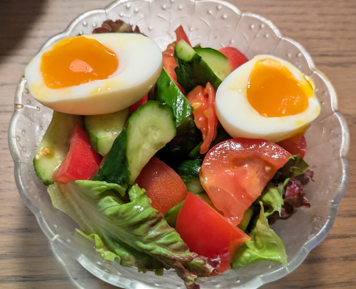 pero0422's tweet photo. デジタル簡易無線電波利用料の納付時期に。金額見てアレっ？となったが…
改定されたのね^^
今年はDCRもCBも運用機会がかなり減っているものの、完全退職後を見据えながら趣味の一つとして、ほそぼそと、ひっそりと、それなりに楽しめたらいいかな…せっかく55歳の時に出会った新たな趣味なのでね(^^) https://t.co/djp12gTNdz