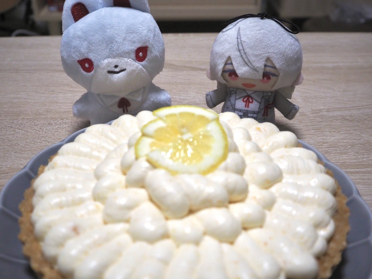 i1OKa___'s tweet photo. #弦誕祭2026
誕生日おめでとう🥳
得意なことでどんどん活躍してるお弦を本当に尊敬しています、素敵な1年を過ごせますように🌟
(レモンタルト作ったはずが白子タルトになった) https://t.co/IbMNKlW5x5