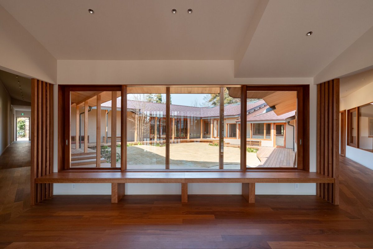 lopedetoledo's tweet photo. La importancia de un buen patio en arquitectura.
[Bring Up Midori Children, OOOarchitecture] https://t.co/quXnvI4gbW