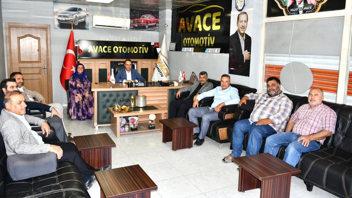 EyyubiyeAkParti's tweet photo. İlçe Başkanımız Süleyman Elgün ve Yönetim Kurulu üyelerimiz ile birlikte, Başkan Yardımcımız Emine Avdan'ın iş yerinde bir araya gelerek hasbihal ettik, istişarelerde bulunduk.

Nazik ev sahipliği ve samimi misafirperverliği dolayısıyla Başkan Yardımcımız Emine Avdan'a teşekkür ediyor, çalışmalarında kolaylık ve muvaffakiyetler diliyoruz.

#MilletimizleYolumuzBir
#SüleymanElgün #AkEyyübiye #Eyyübiye

@RTErdogan @Akparti @abuyukgumus @hakanaksu058 @farukaytek @mustafaelitas @acarfaruka @Ziverozdemir @milhamigunbegi @bybekirbozdag @AEminOnenOfis @ProfDrDusak @CYAZMAC @malicevheri @ibrahimeyyupogl @HikmetBasak_63 @av_mfaruk @ElgunSuleyman @SalihAldeniz5 @Serkankrmz63 @SbrKnk @ihalilesiyok