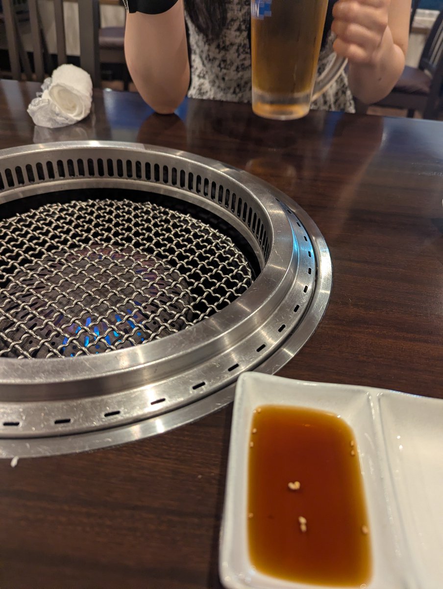 _zer0_0730_'s tweet photo. 今日は焼肉です🎊🎊 https://t.co/JcurQqeS4J