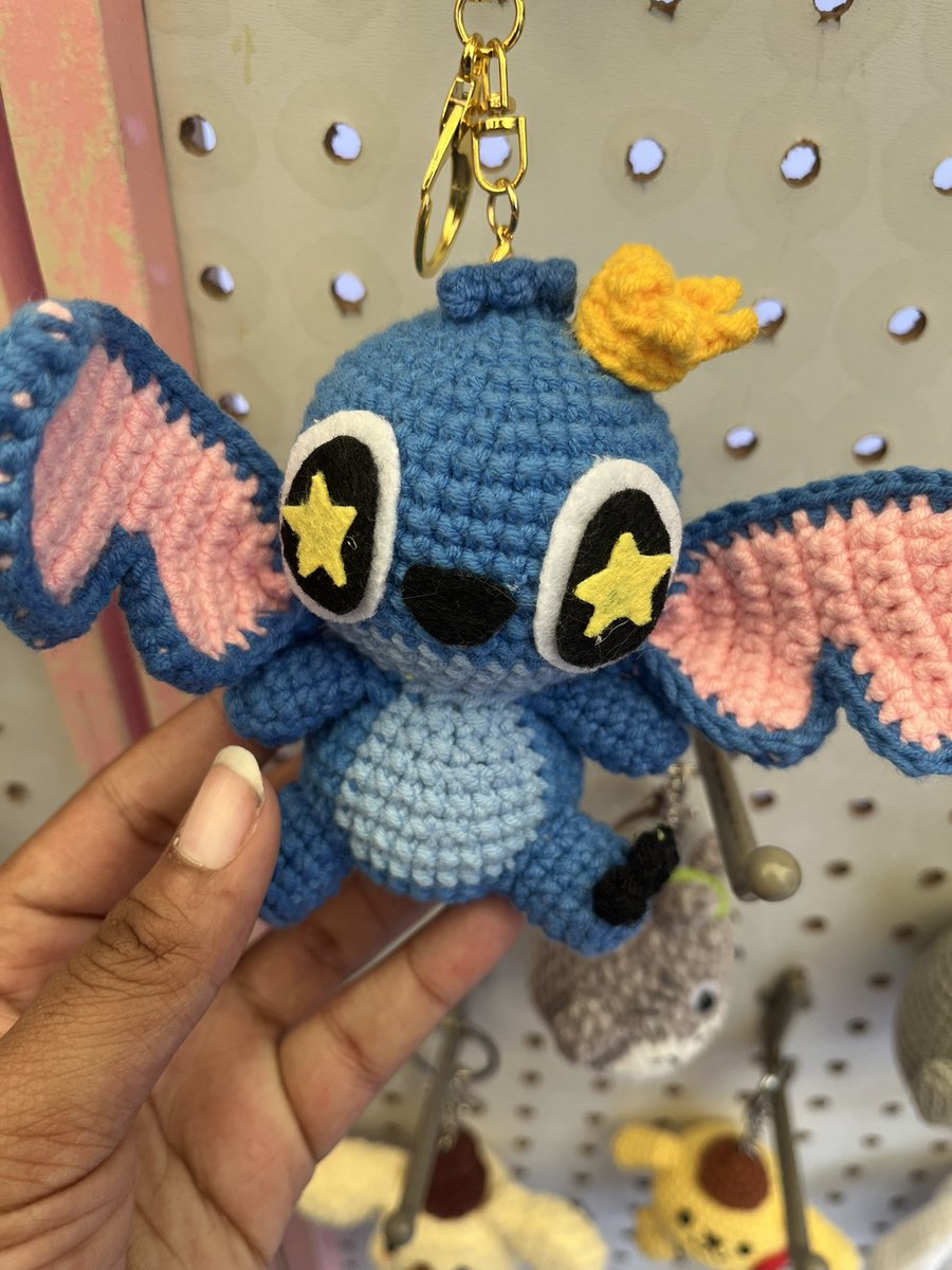 Fireheartyoru's tweet photo. I kind of wish I bought one, but I’m also glad I saved it because now I have money, but they look so cute💙 https://t.co/WPLJkZA4WW