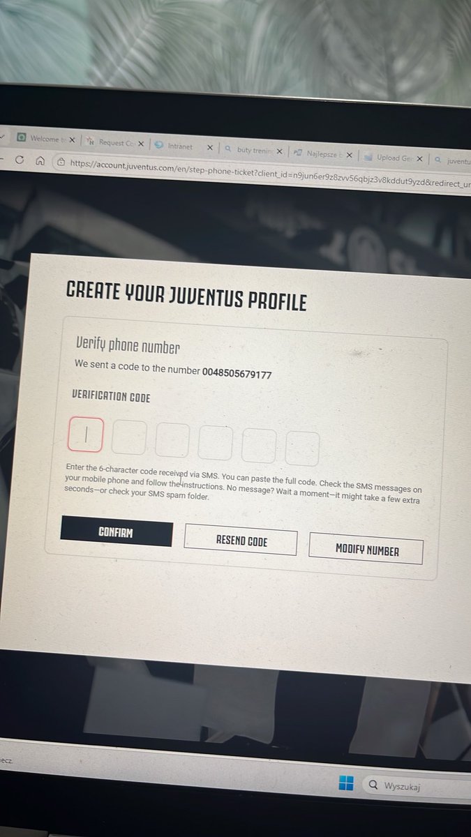 krakusabc's tweet photo. @juventusfc Informazioni sull’acquisto di biglietti dalla Polonia tramite il sito ufficiale
Gentile Staff di Juventus,
sono un tifoso dalla Polonia e vorrei acquistare biglietti per una partita della Juventus attraverso il vostro internet ufficiale. #juventus #tickets #juveparma https://t.co/wFeKxTZsiu
