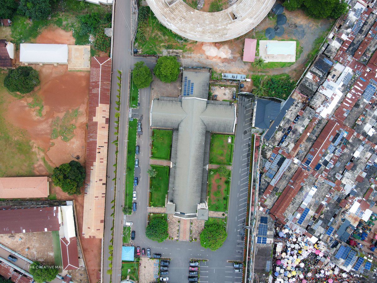 Martinzworldd's tweet photo. Aerial JPEG,
Holy Ghost and environ.
 
July 2026
⚙️: @dji mavic Air 2
👨: @thecreativemav 
📍: Holy Ghost, Enugu 

#drone #enugu #thecreativemav #holyghost #enugu https://t.co/joqBjgsOQD
