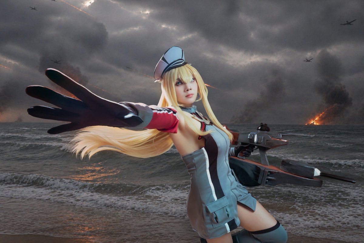 Chambaracosplay's tweet photo. FEUER!

[Photosession]
📷: @reicosugraph
Edit: @xnukleus

#kancolle #kantaicollection #bismarck #ビスマルク #艦これ https://t.co/poUDWSayr0