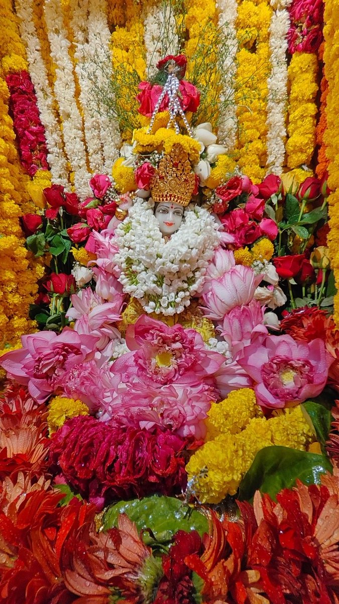 baglamukhipuja's tweet photo. जहाँ विश्वास है, वहाँ माँ बगलामुखी का आशीर्वाद है।
उनकी साधना से साहस, आत्मबल और सफलता प्राप्त होती है। https://t.co/sU6QmCY6Ld
