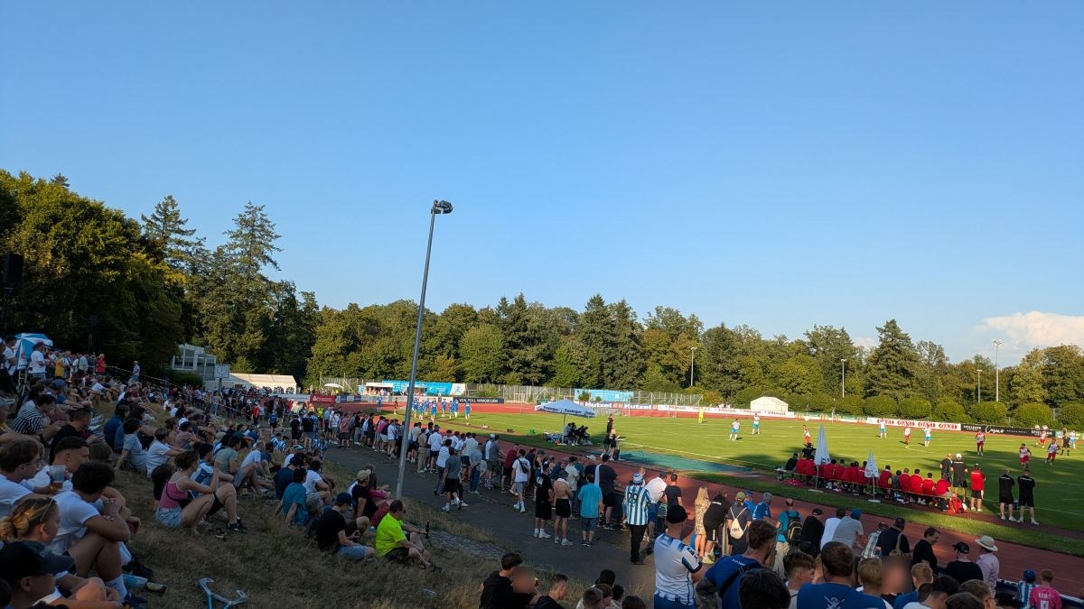 kaigaielf's tweet photo. Stuttgarter Kickers (4部) 14 - 0 SV Degerschlacht (9部)
🏟️: ADM Sportpark 🇩🇪
🏆: WFV-Pokal (地域カップ)
👥: 890 ＋🐶1

今季最初の公式戦は、地域カップで大量ゴール！ https://t.co/tDA8y4Uy2i
