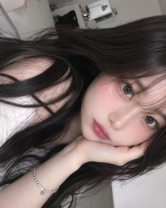 さゆり tweet media
