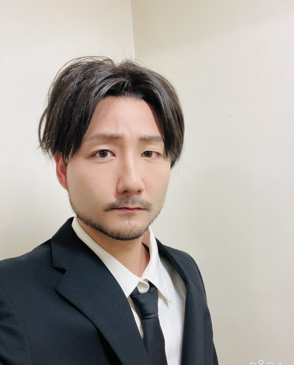 YRyunosukem's tweet photo. チェンソーマン ザ ステージ レゼ篇
本日2公演も無事終演いたしました！！！

ご来場、ご視聴くださった皆様ありがとうございました！

声に出して名前を呼びたくなる男
安藤マサキで📸

明日も沢山のご来場お待ちしております！

#チェンステ https://t.co/S32h4DIvHt