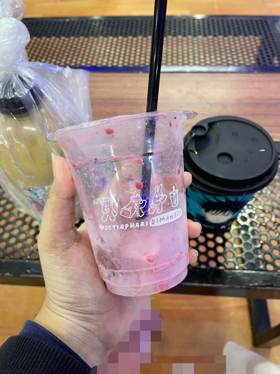 Cayyis's tweet photo. Cekikikan aku udah pindahin ke tempat Megumi, tapi kelupaan belum aku #foto. 🫪✌🏻 https://t.co/npKBRJDbTa