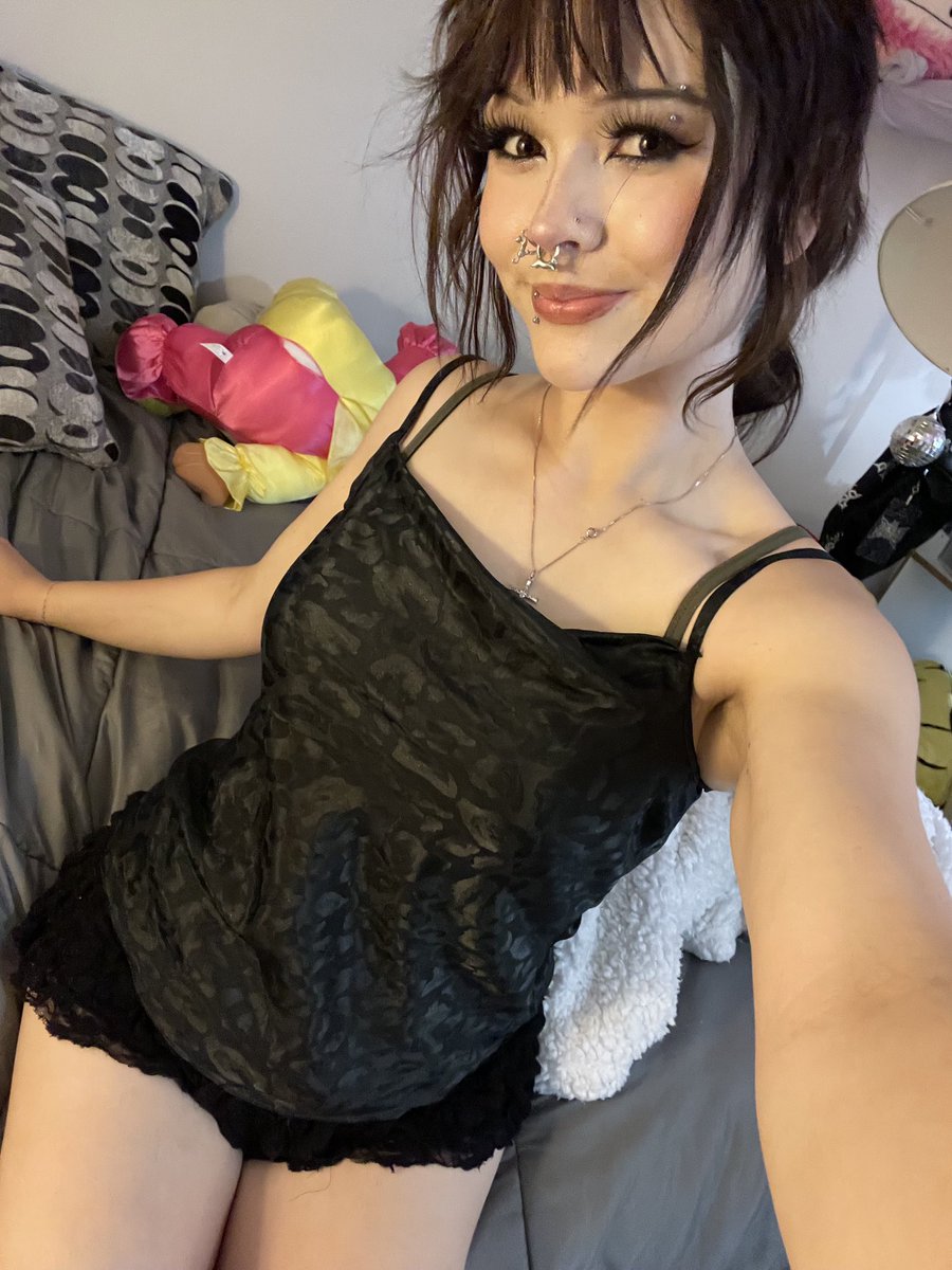 v3nomquinn's tweet photo. i liked the lighting more than usual https://t.co/NlU3uRcP2y