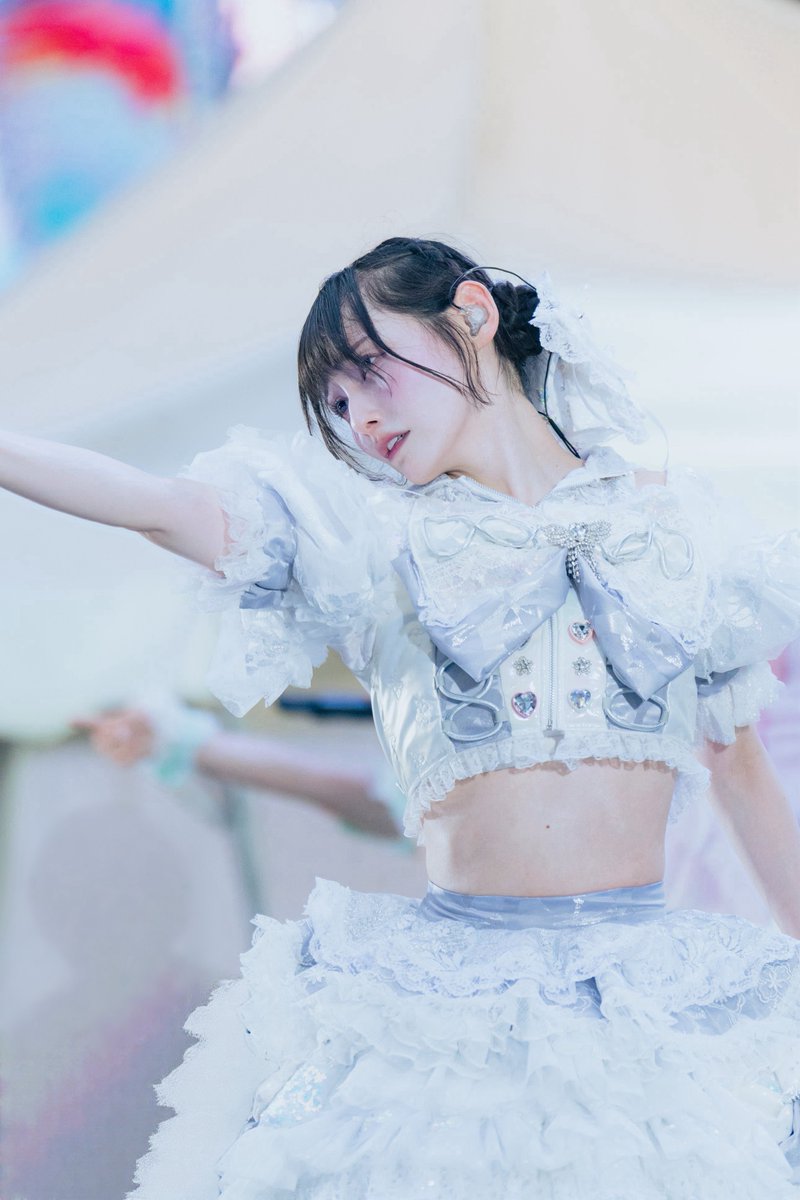 yui_mbt's tweet photo. 4周年ありがとう✧︎*。

これからもずっと、ここで歌い続けるよ https://t.co/ati5vDxw8B