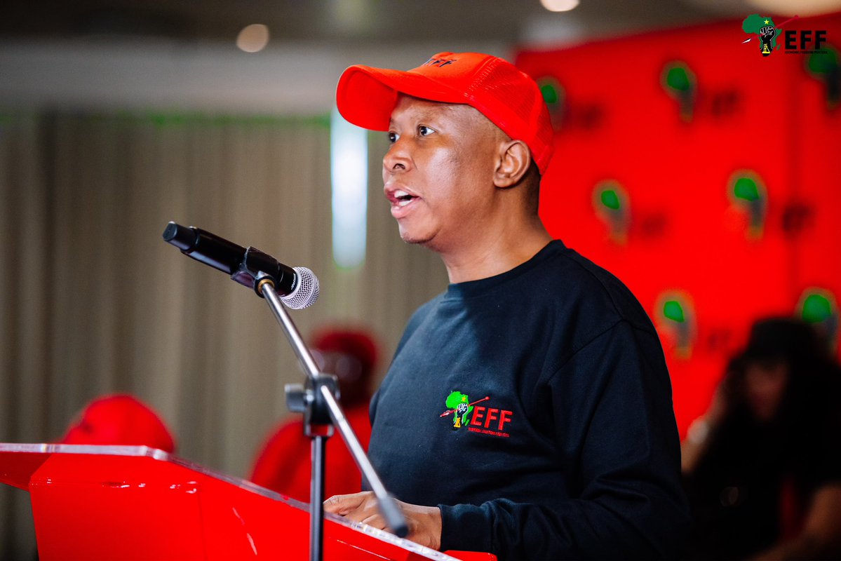 EFFSouthAfrica's tweet photo. ♦️In Pictures♦️

The President and Commander in Chief @Julius_S_Malema addressing the #EFFPresser. 

Our people must understand that registration is the first step towards using the vote to change the conditions under which they live. https://t.co/g1ffNMCZPK