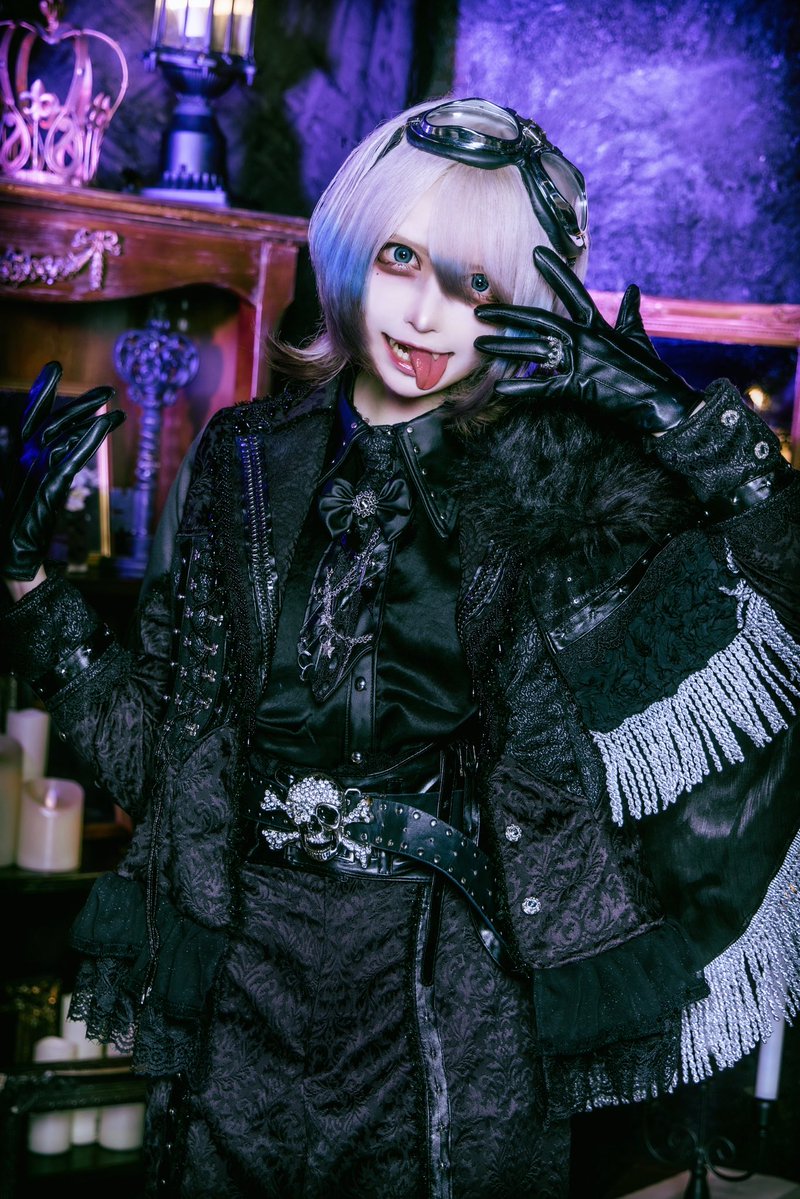 _DaTuRaOfficial's tweet photo. 【3人目公開】

✛••┈┈┈┈••✛••┈┈┈┈••✛

『喰べちゃうぞ』

■メンバーカラー■
💎クリスタルブルー

骸藍あお
@Ao_666_oA

✛••┈┈┈┈••✛••┈┈┈┈••✛ https://t.co/g95Ko72CLU