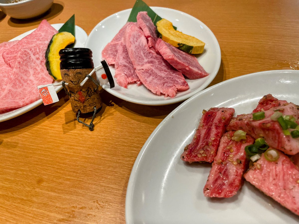 Winger2499's tweet photo. Yakiniku at "Bouya"
🐂和牛一頭焼肉「房家」🥩
今日は、「房家」で牛一頭食べます‼️ https://t.co/xfqp4VLEay