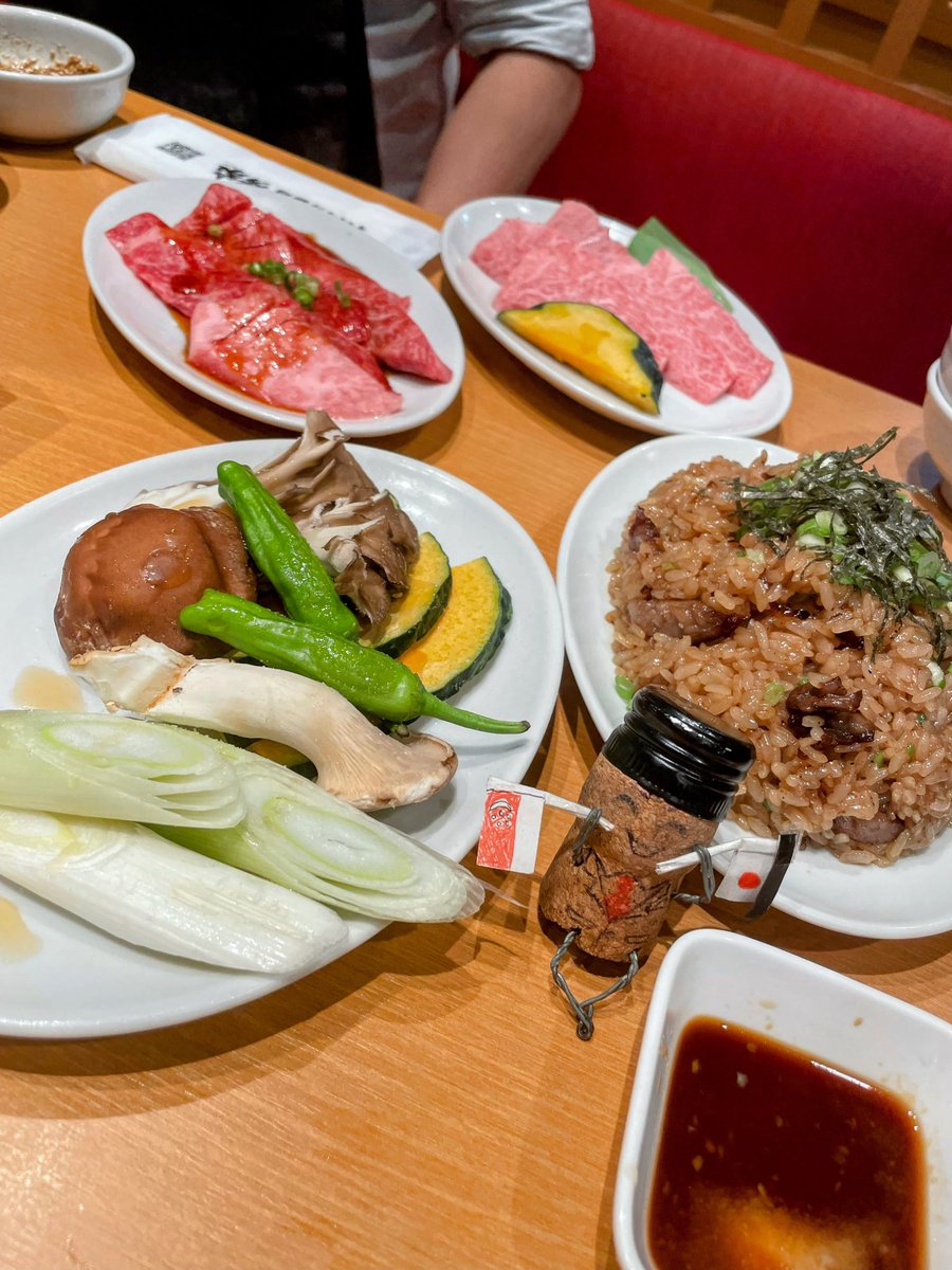 Winger2499's tweet photo. Yakiniku at "Bouya"
🐂和牛一頭焼肉「房家」🥩
今日は、「房家」で牛一頭食べます‼️ https://t.co/xfqp4VLEay