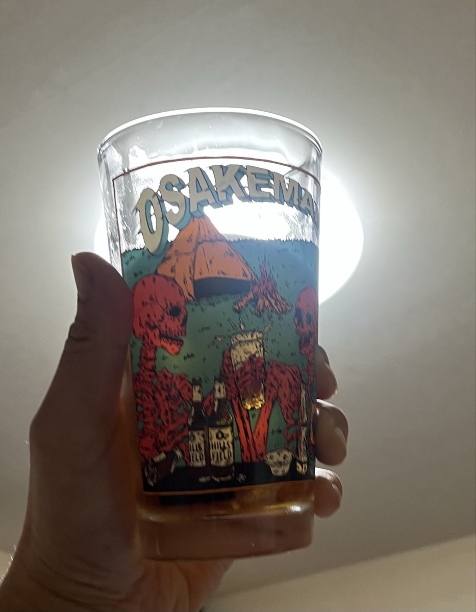 amuresuta's tweet photo. 久々にアウトドアな買い物？
重厚感あって、かなり飲みやすい！
ほんとにジョッキで飲んでる感覚？のような気がする
充実感、満足感さえあればなんだって良い！
@hillsfield_jp https://t.co/HY7VPNjGDt