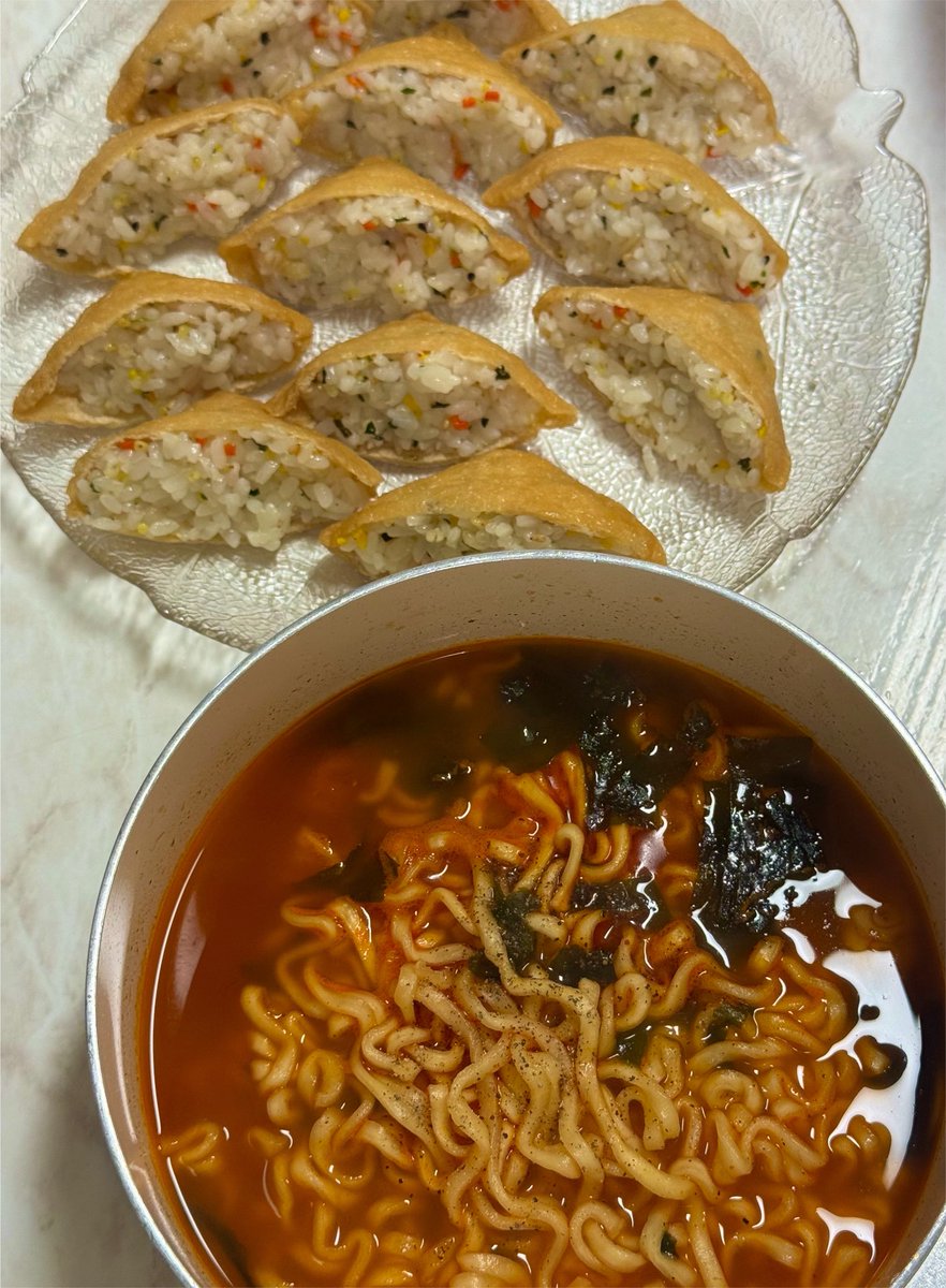 ddodd0_'s tweet photo. 유부초밥 앵그리너구리

앵너는 제 최애라면입니다 ( ˶ˆ⤙ˆ˵ ) https://t.co/oHF1r4V2jU