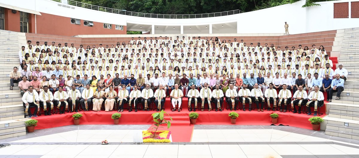 KeralaGovernor's tweet photo. Hon'ble Governor Shri Rajendra Vishwanath Arlekar was the Chief Guest at the Convocation Ceremony of the Indian Institute of Space Science and Technology (IIST) in Valiamala, Thiruvananthapuram today. https://t.co/3n1L3nDK4g