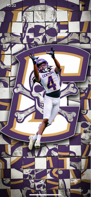 chattcentralFB's tweet photo. Highlighting another up and coming two way player that the Pounders are excited about this year is Sophomore, Brian Harris  He displays great athleticism, length and ball skills and will play greatly in the Pounders success moving forward. https://t.co/wlg82XNloJ