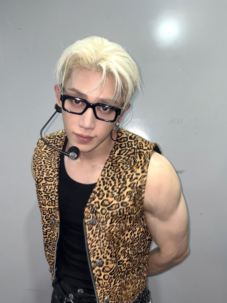 official__wonho's tweet photo. [📸]
260730 Mnet #엠카운트다운

#WONHO #원호
#CORE
#DontWakeMeUp https://t.co/ENw1AIHcs3