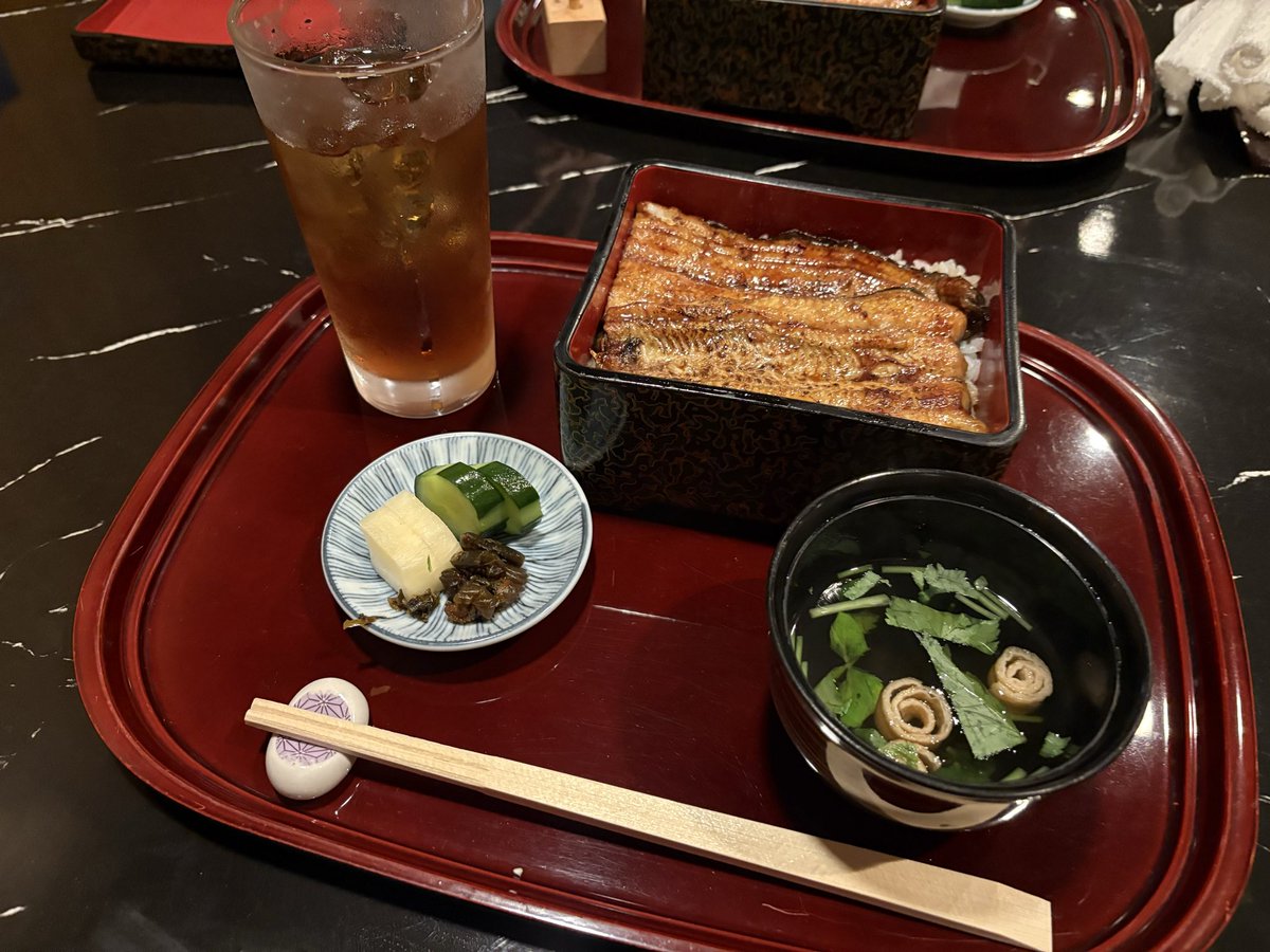 RUNAN333's tweet photo. 誕生日祝ってもらいました https://t.co/1aLkWbnkA5