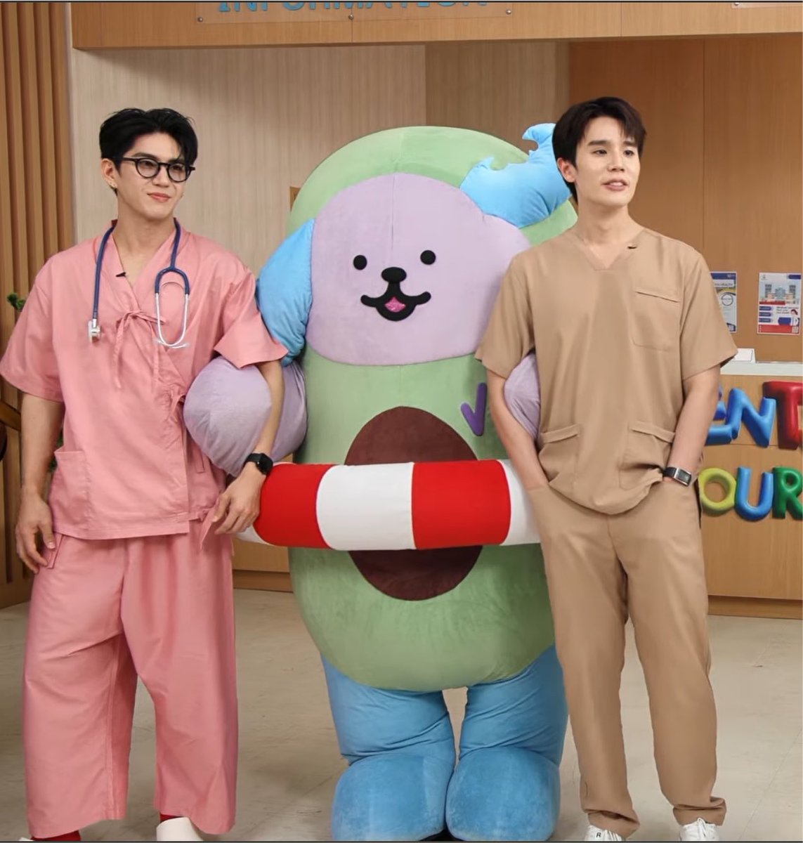 Avocean_nursery's tweet photo. ครอบครัวม๋าไก่นี่นาาาา แฮปปี้แฟมิยี่ 🌟

JIMJUFORCE BIRDY EP3

#STAYAWAKEEP3
#jimmyyjp #sea_tawinan #AVOCEAN https://t.co/4xF7qUfG1H