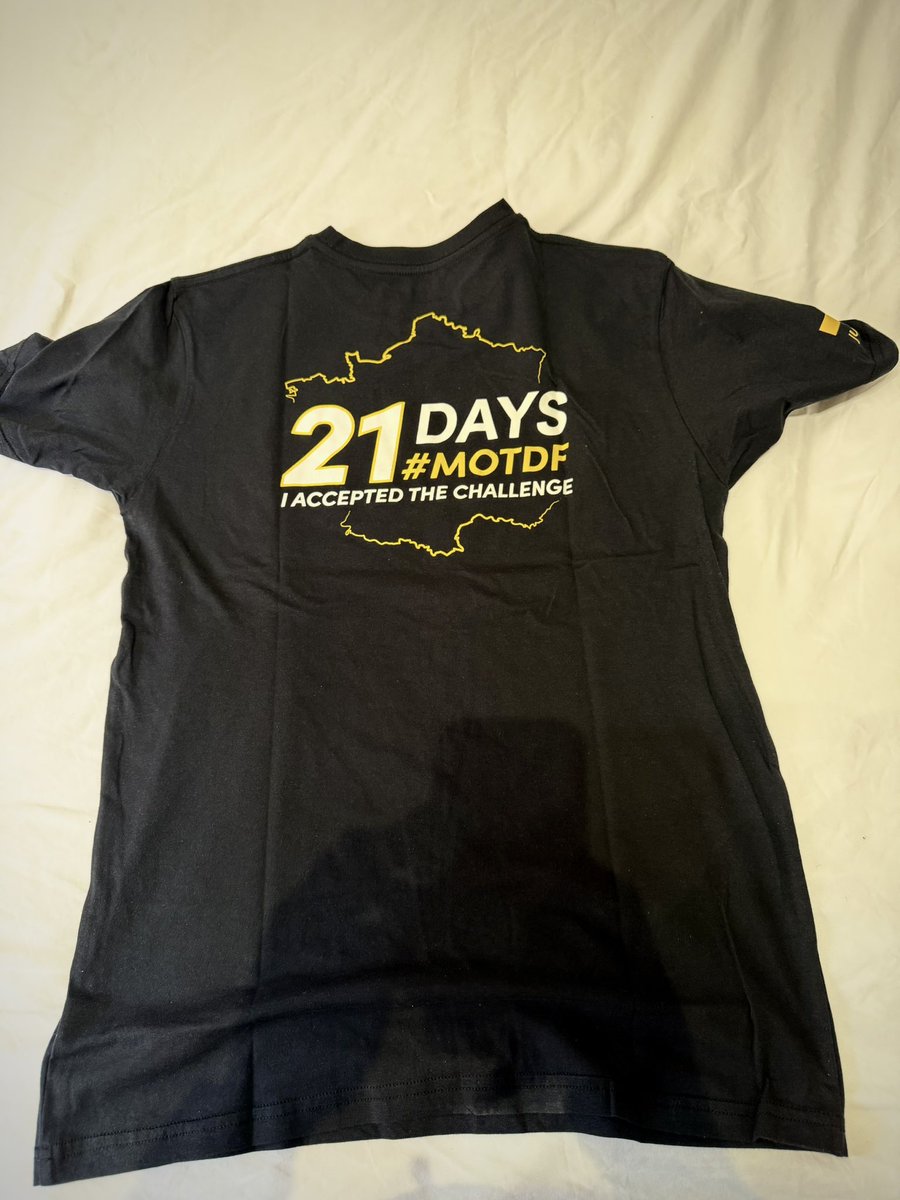 KudzayiDaniel's tweet photo. Cycled everyday for 3 weeks during Tour De France for a Cycle Lab T-shirt ๐
#MOTDF #HybridAthlete https://t.co/6x1XRcts1h
